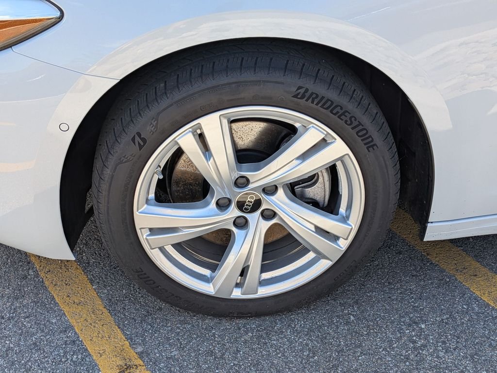 Used 2025 White Audi 2.0T Premium image 9