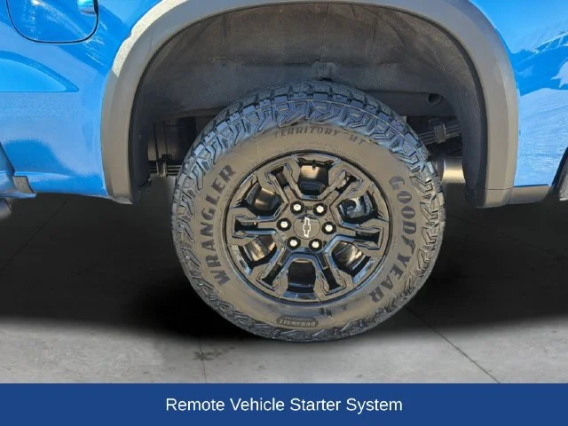 Used 2023 GLACIER BLUE METALLIC Chevrolet ZR2 image 30