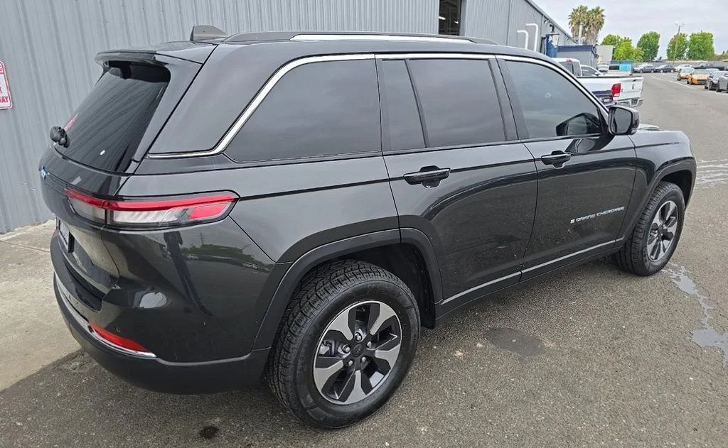 Used 2023 Brown Jeep 4xe image 4