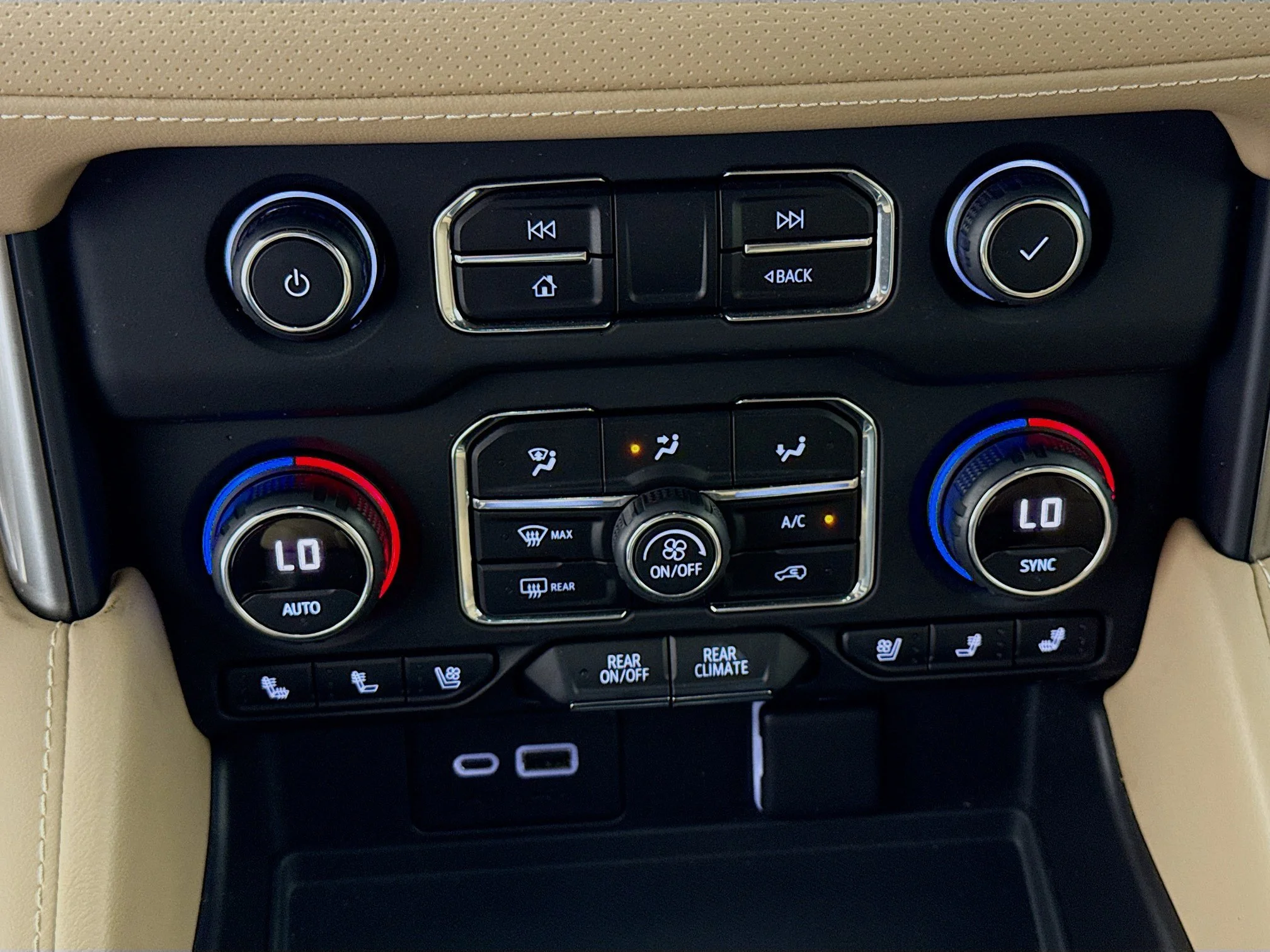 Used 2021 Empire Beige Metallic Chevrolet Premier image 18