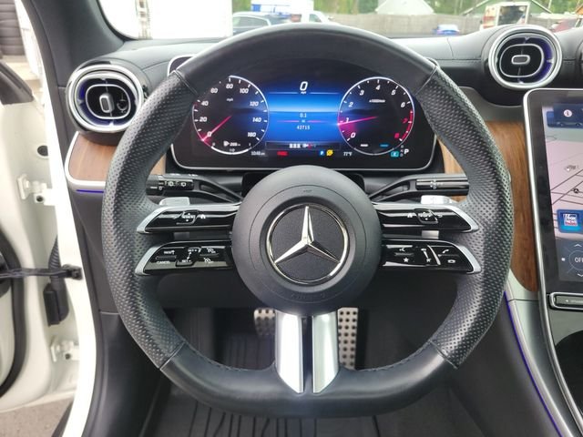 Used 2023 White Mercedes-Benz GLC 300 image 27