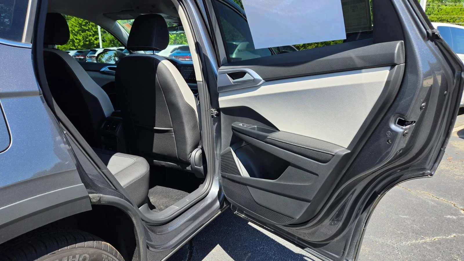 2025 Volkswagen Taos SE - Photo 53