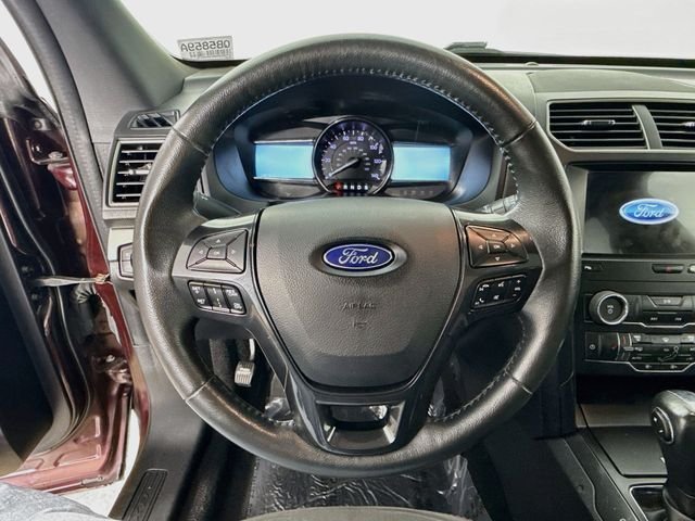 Used 2019 Red Ford XLT image 11