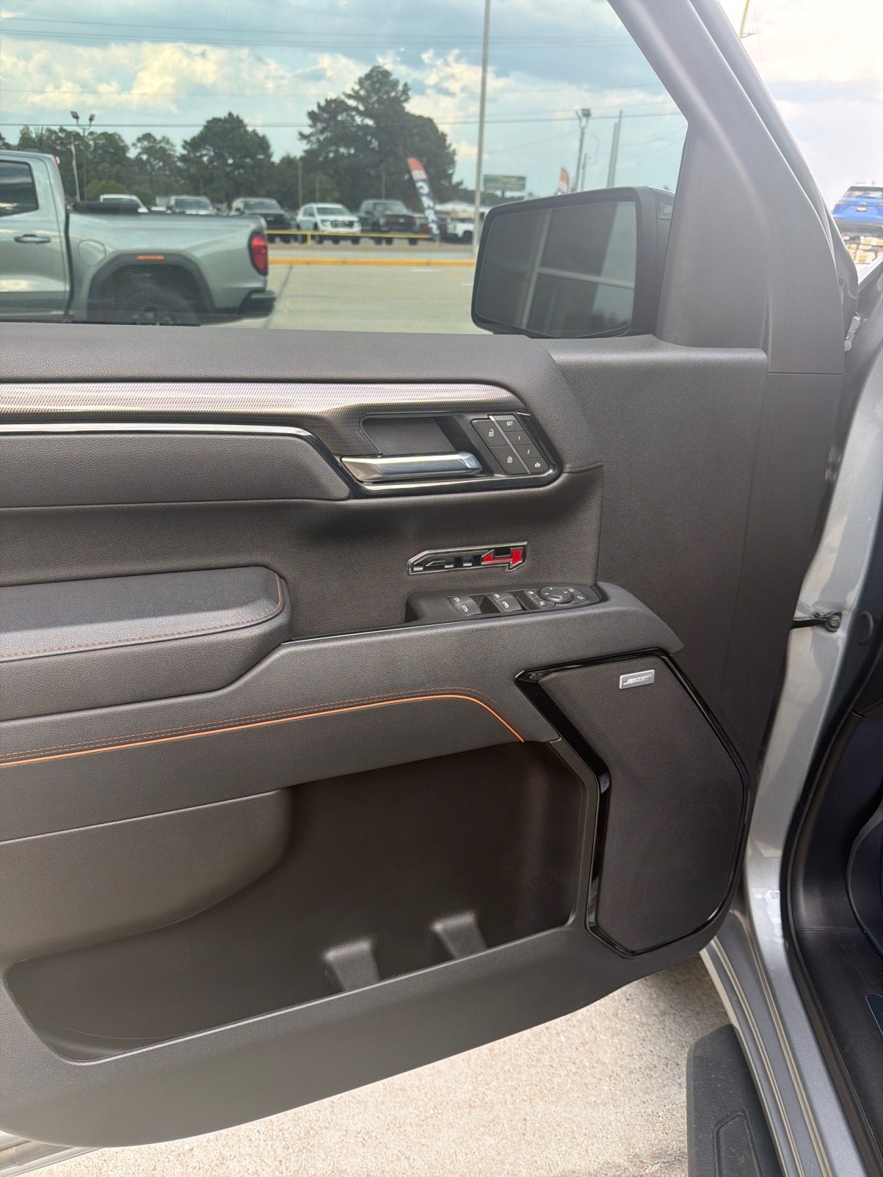 Used 2025 Sterling Metallic GMC AT4 image 13