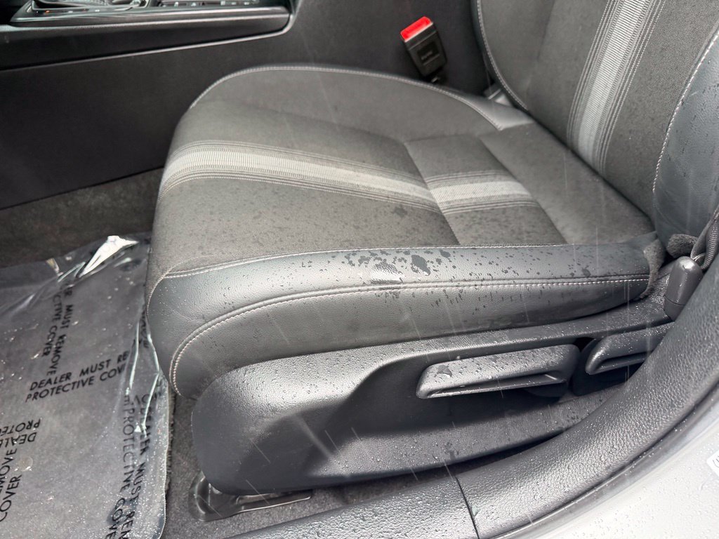 Used 2023 Lunar Silver Metallic Honda Sport image 13