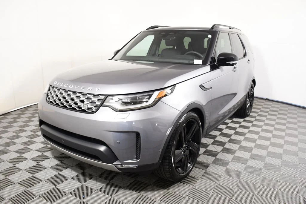 Certified Used 2025 Eiger Grey Metallic Land Rover S image 1