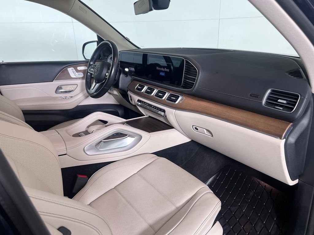 Used 2021  Mercedes-Benz GLS 450 image 17