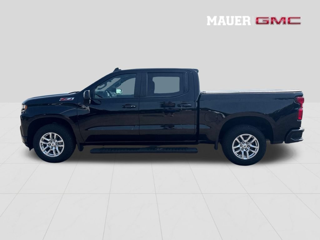 Certified Used 2022 BLACK Chevrolet RST image 3