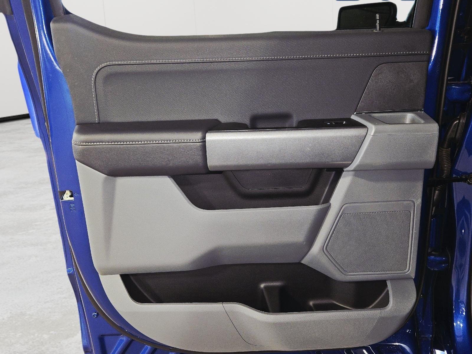 Used 2025 Atlas Blue FORD XLT image 49