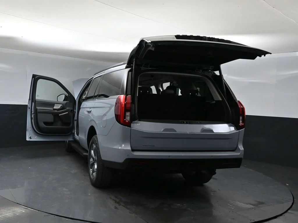 New 2027 Gray Ford Active image 39
