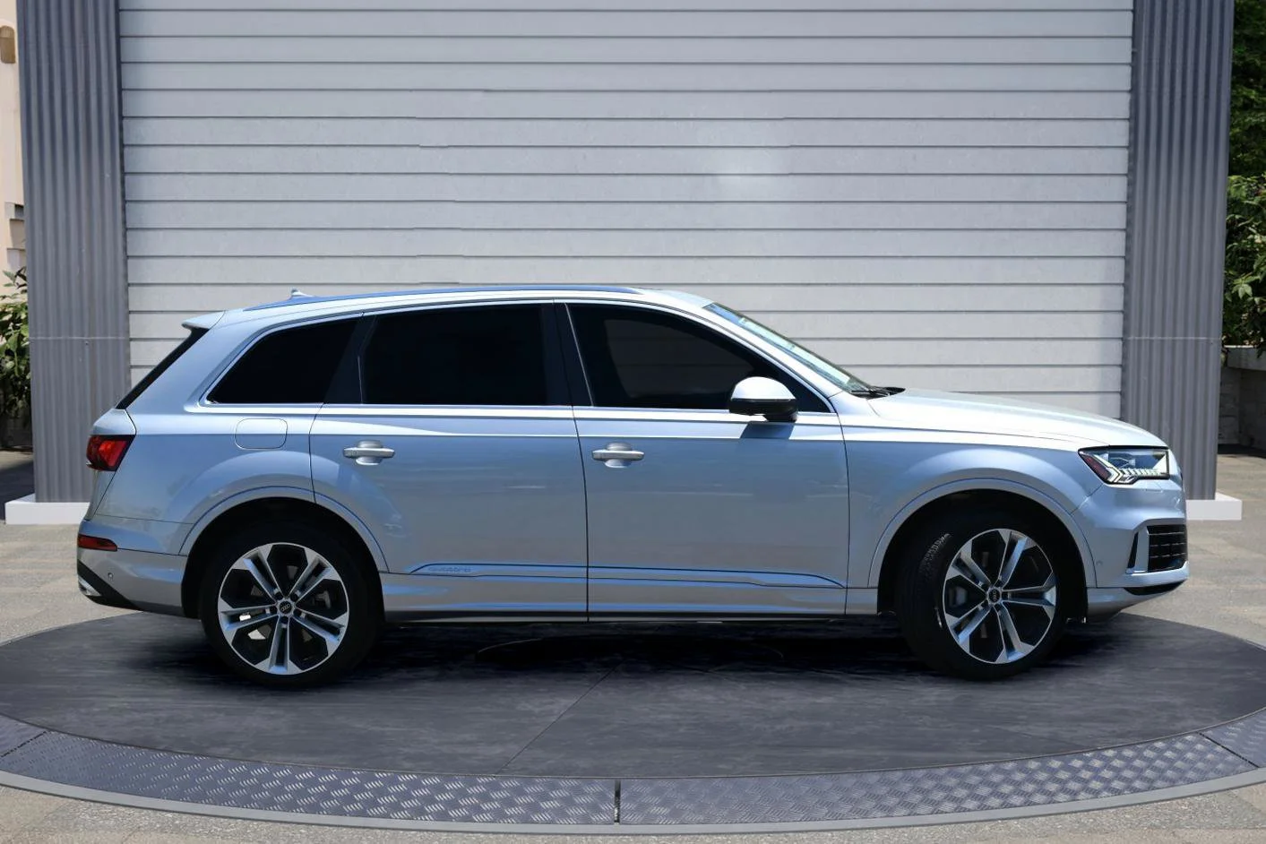 Used 2021 Silver Metallic Audi 55 Prestige image 3