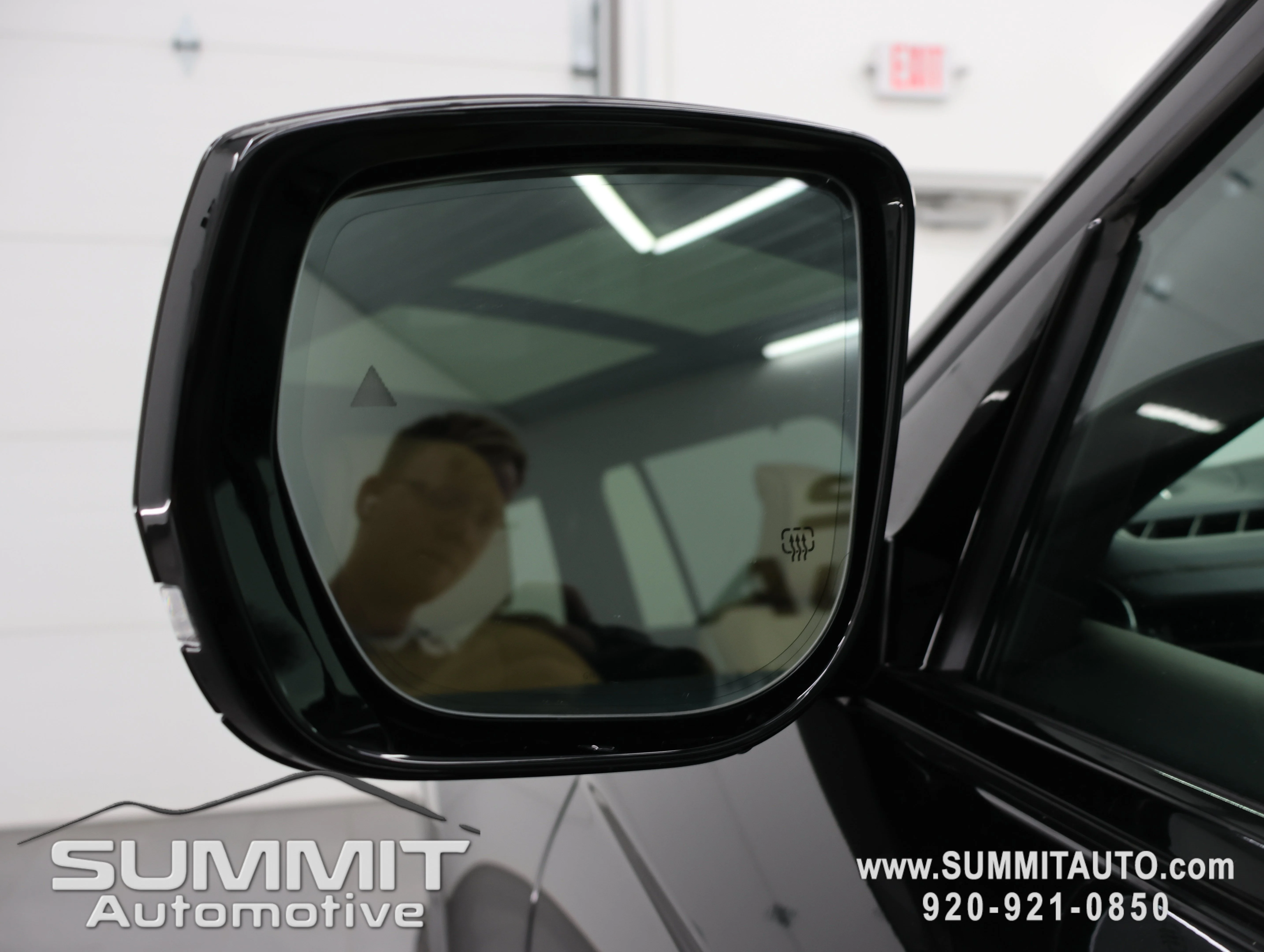 New 2026 Diamond Black Crystal Pearl-Coat Exterior Paint Jeep Summit image 49