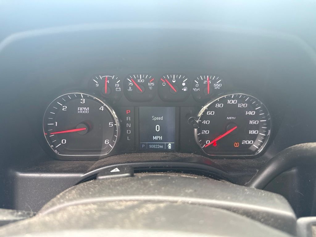 Used 2017  GMC Base image 7