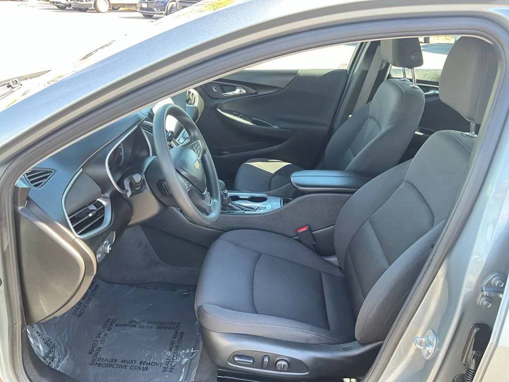Used 2024 Sterling Gray Metallic Chevrolet LT image 16