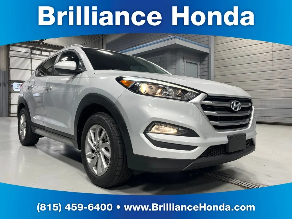 Used 2018 Molten Silver Hyundai SEL image 1