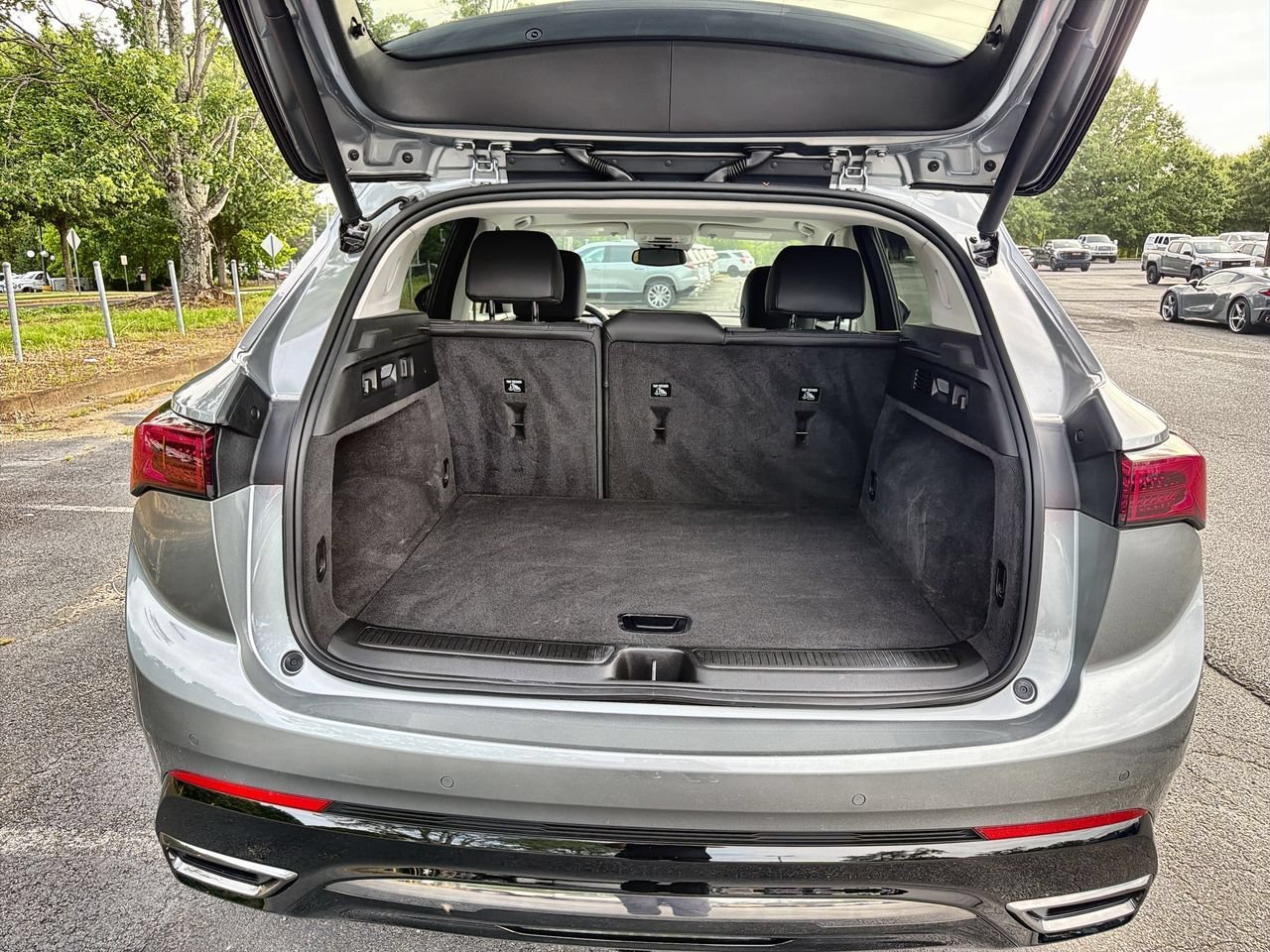 Used 2025 Moonstone Gray Metallic Buick Sport Touring image 21