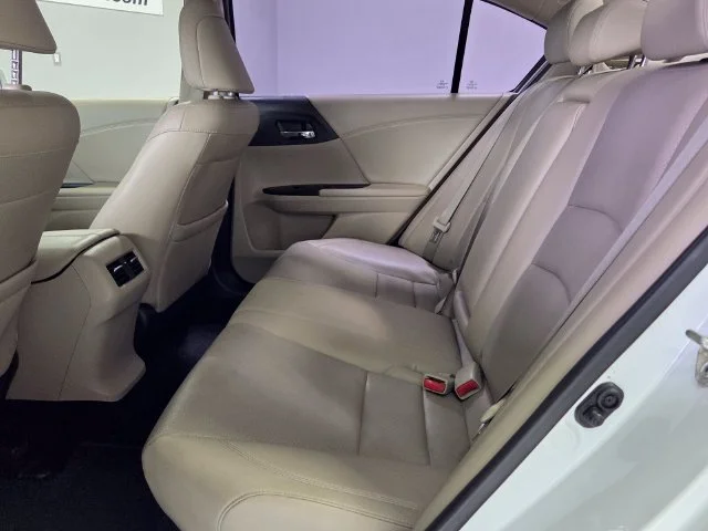 Used 2015 Black Honda EX-L image 4
