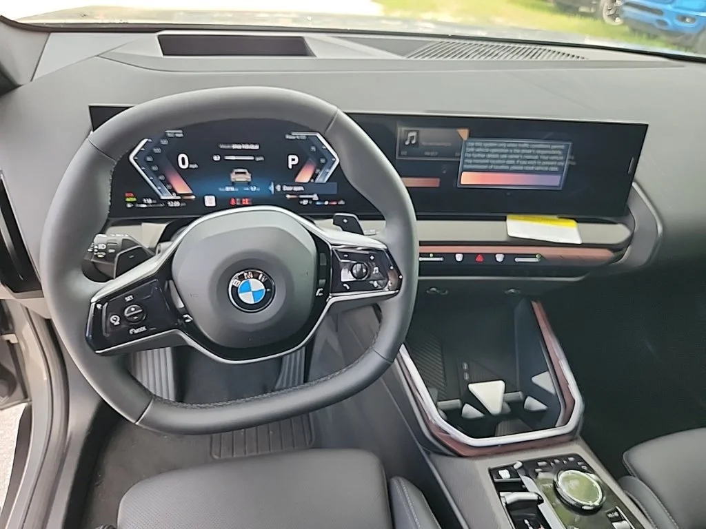 Used 2026 Gray Metallic BMW 30 xDrive image 4