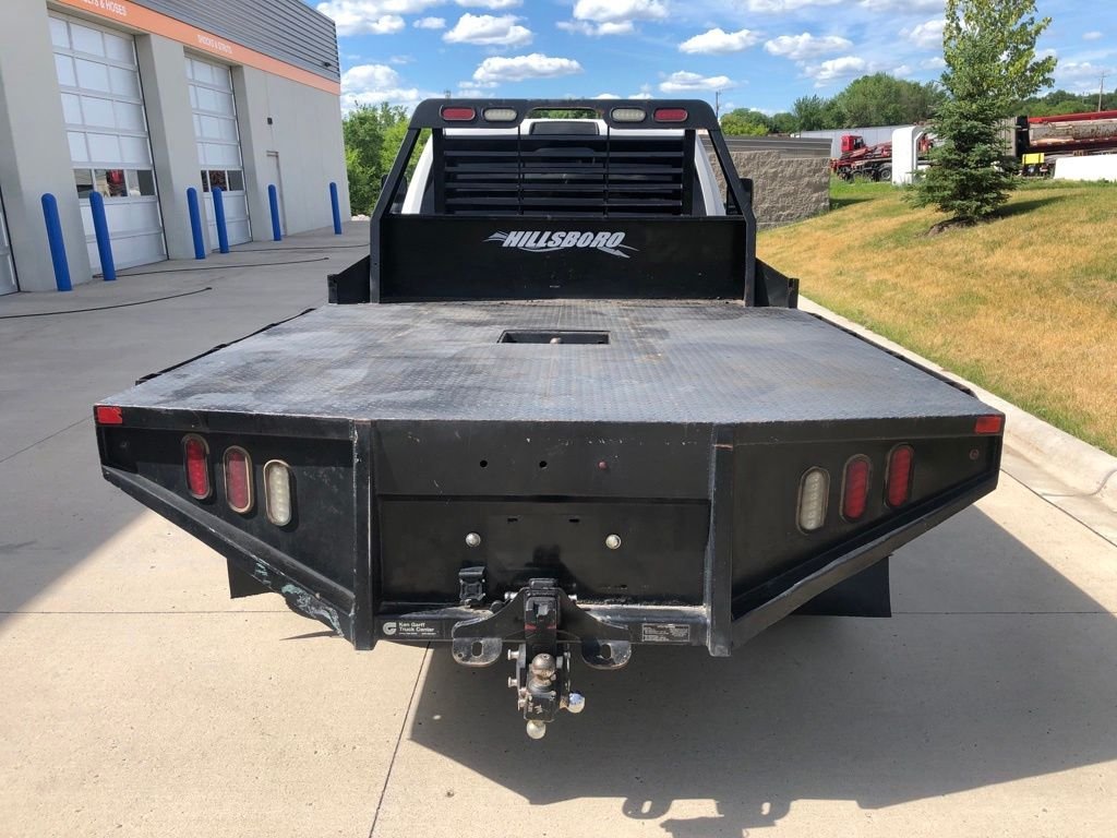Used 2021 White Ram SLT image 16