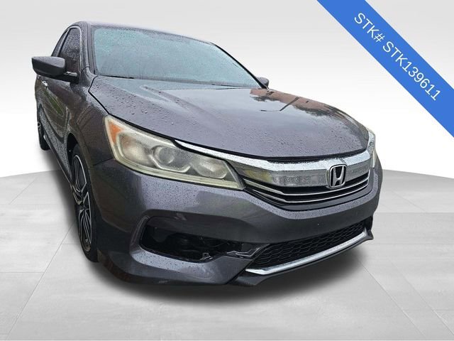 Used 2017 Honda Accord Sport with VIN 1HGCR2F58HA139611 for sale in Burien, WA
