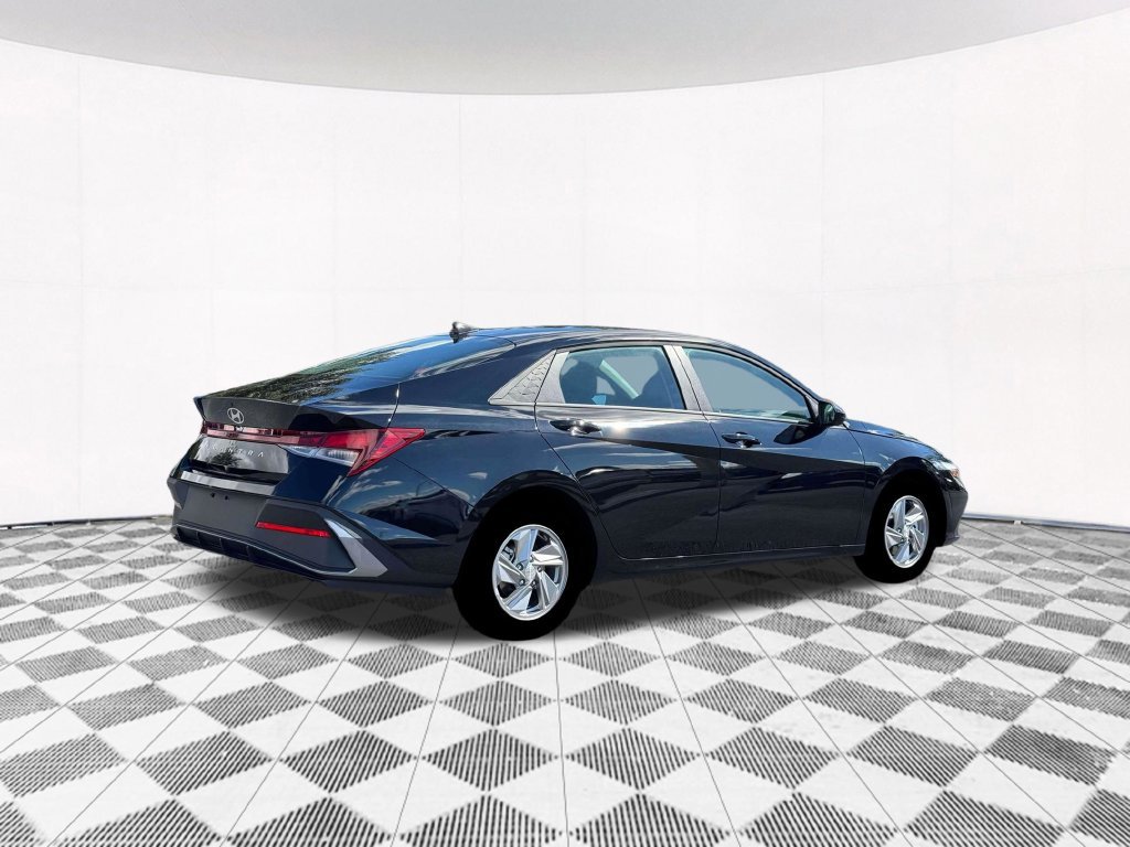 New 2026 Black Hyundai SE image 13