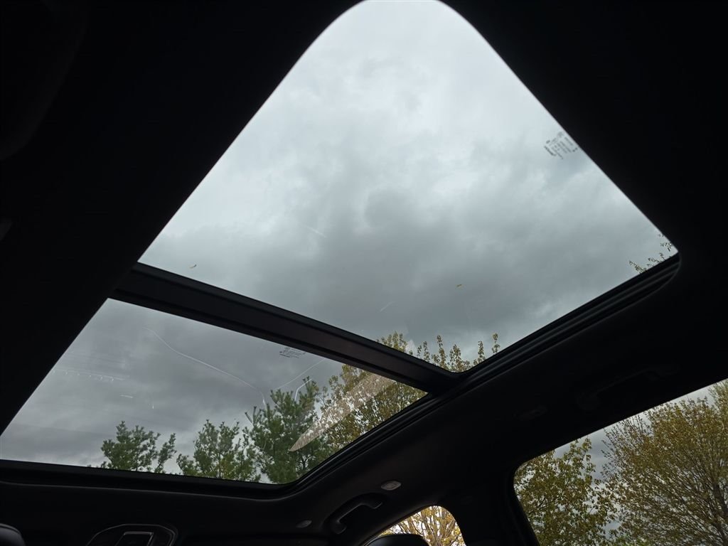 Used 2025 Red Jeep Summit image 10