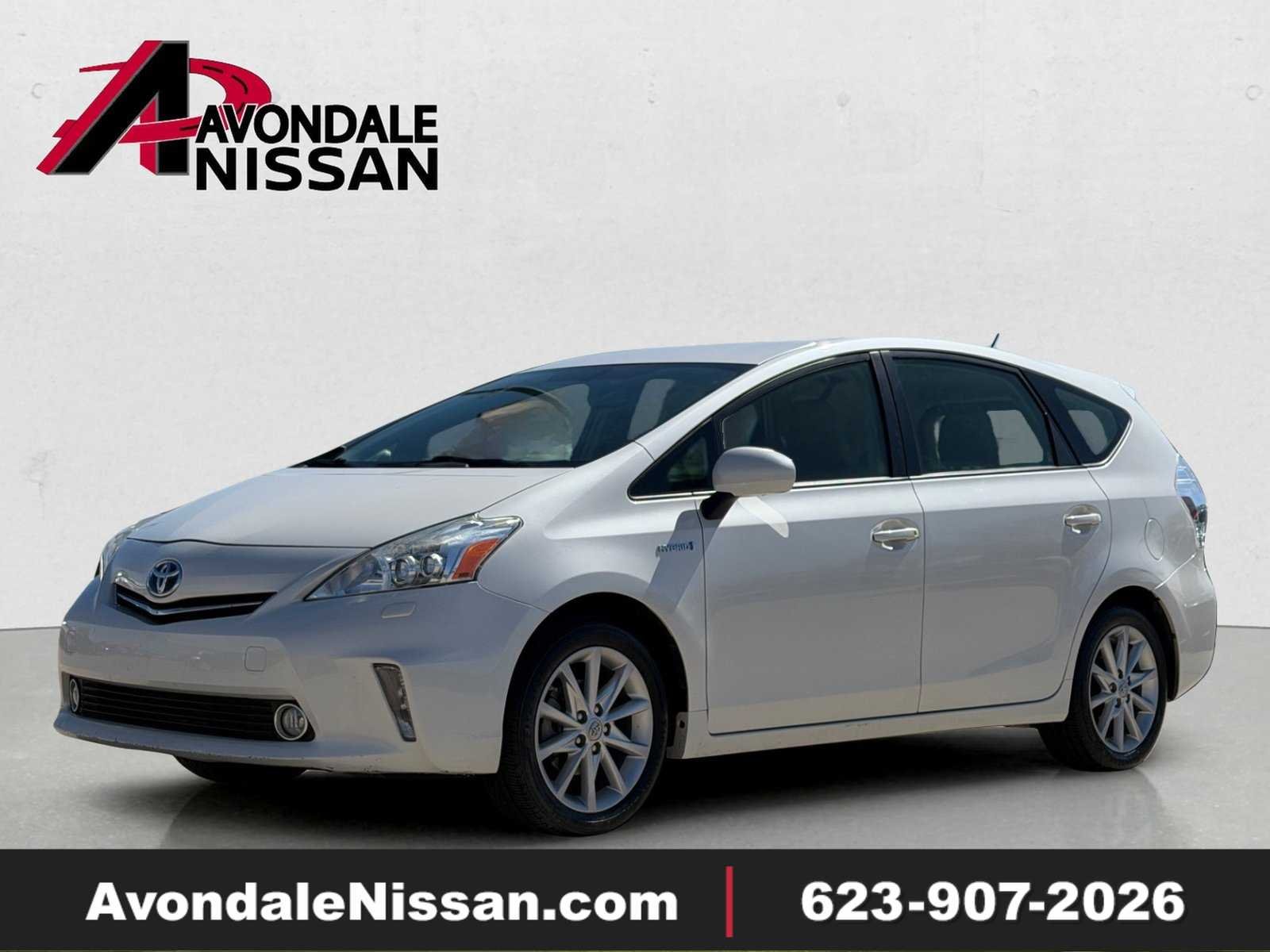2014 Toyota Prius v Five