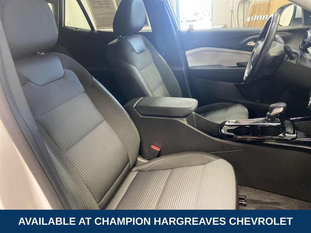 Used 2024 Summit White Chevrolet LT image 36