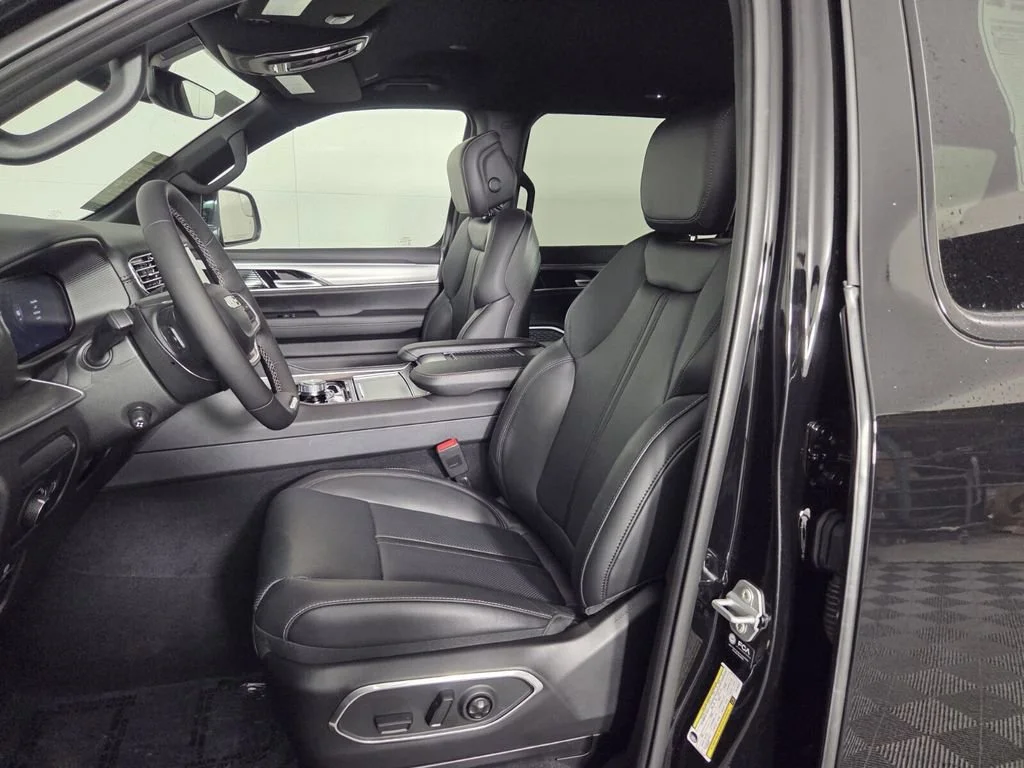 New 2026 High Gloss Black Exterior Paint Jeep  image 9