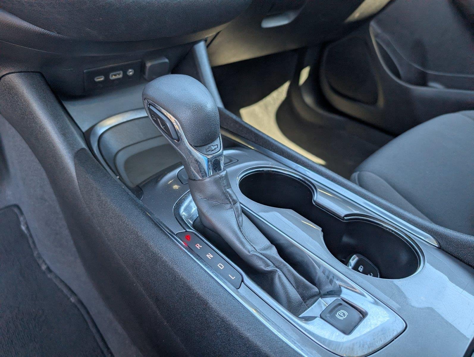 Used 2023 STERLING GRAY METALLIC Chevrolet LT image 20