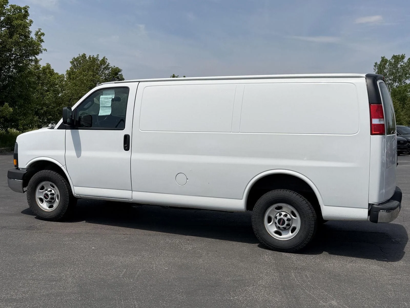 Used 2020 Summit White GMC 2500 image 6