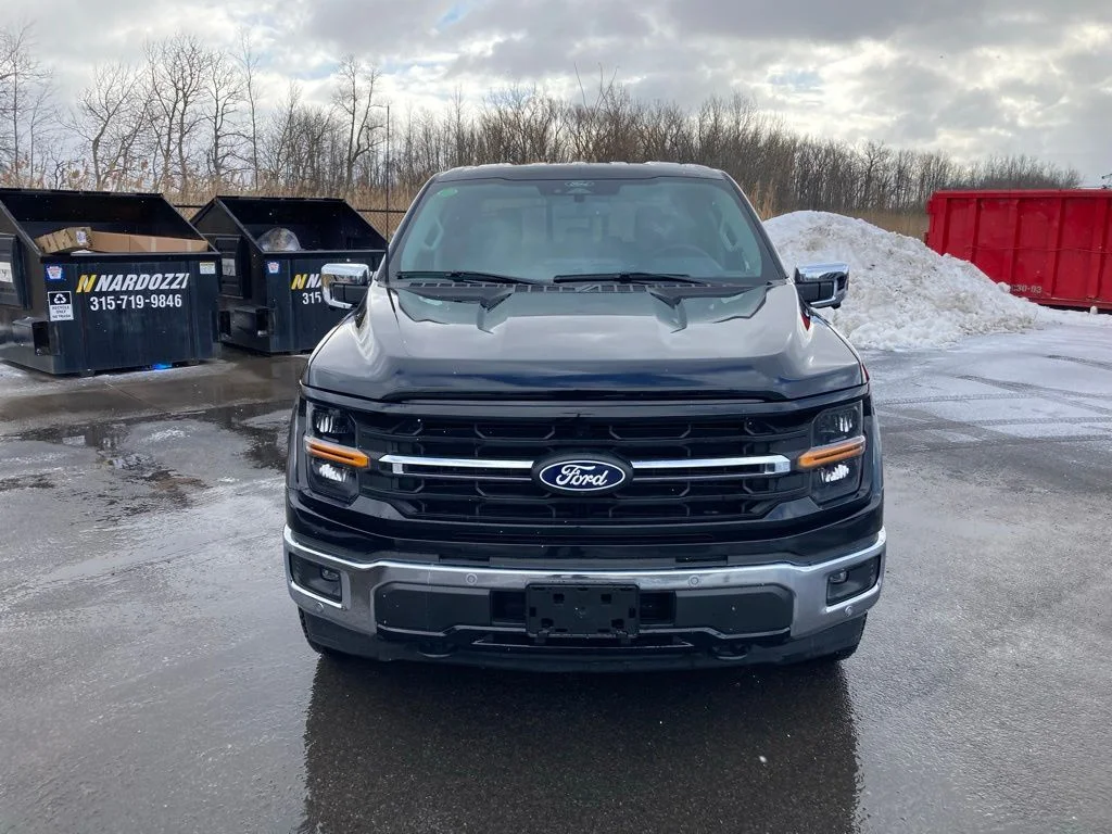 Used 2025 Black Ford XLT image 2