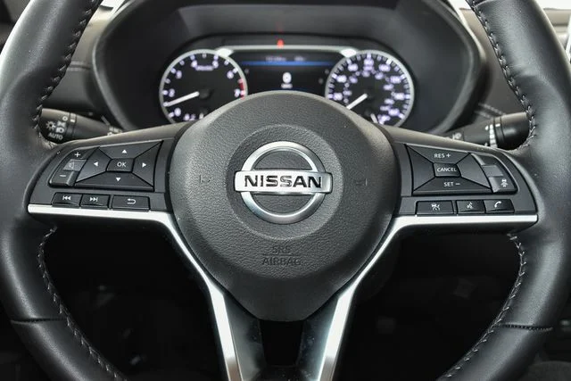 Used 2021 Black Nissan SV image 29