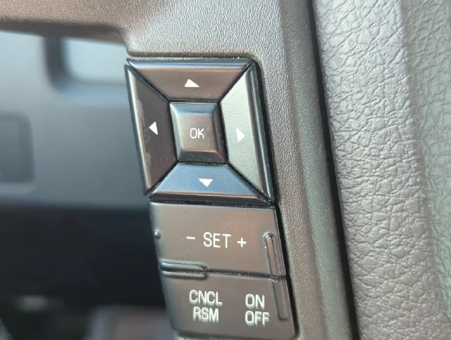 Used 2013 Black Ford XLT image 26