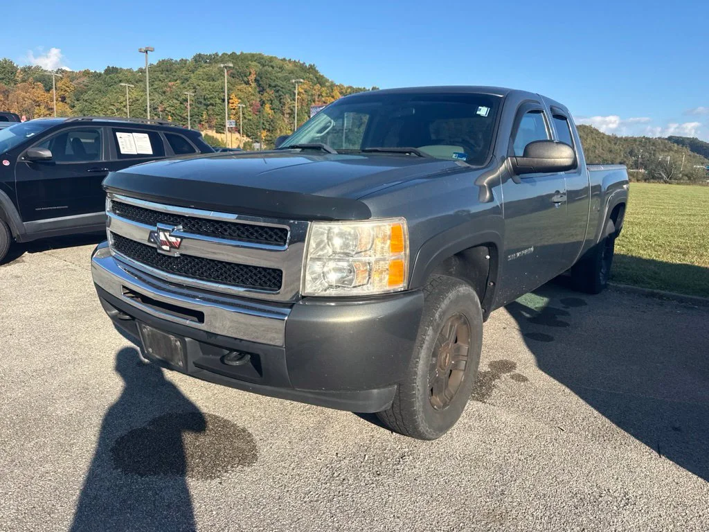 Used 2011 Green Metallic Chevrolet Work Truck image 3