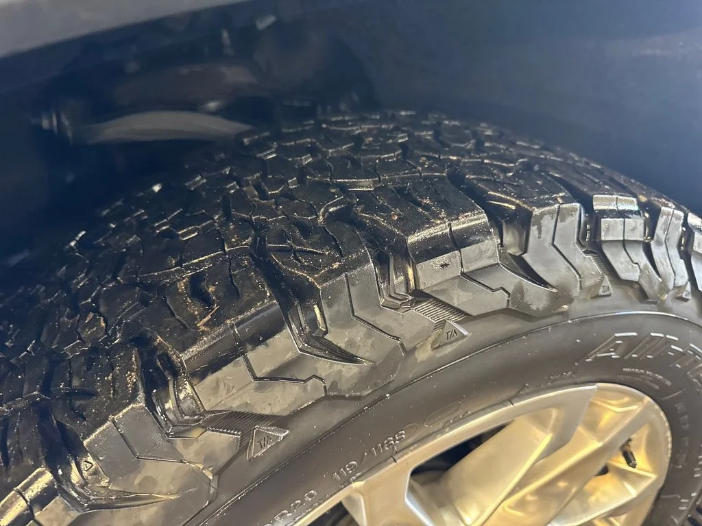 Used 2019 Silver GMC SLT image 12