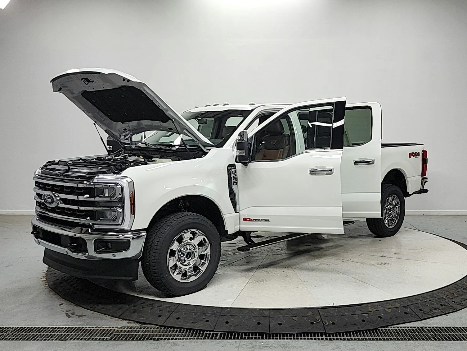 New 2026 Star White Metallic Tri-Coat Ford F-250® King Ranch® image 11
