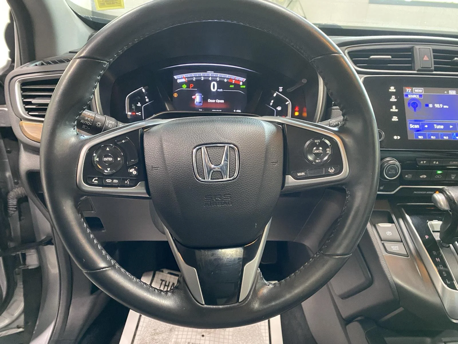 Used 2019 Lunar Silver Metallic Honda EX-L image 22