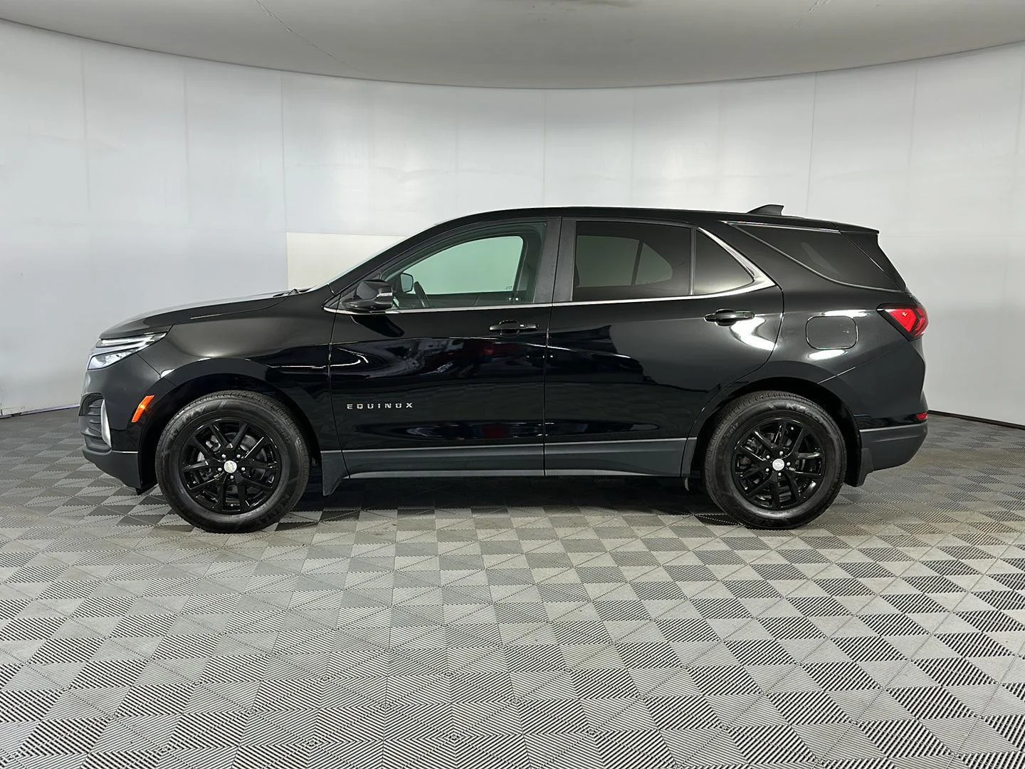 Used 2024 Mosaic Black Metallic Chevrolet LT image 5