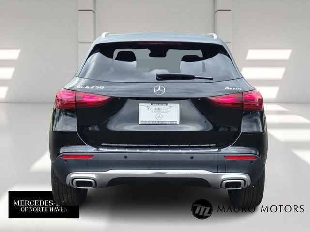 New 2026 Black Mercedes-Benz GLA 250 image 4