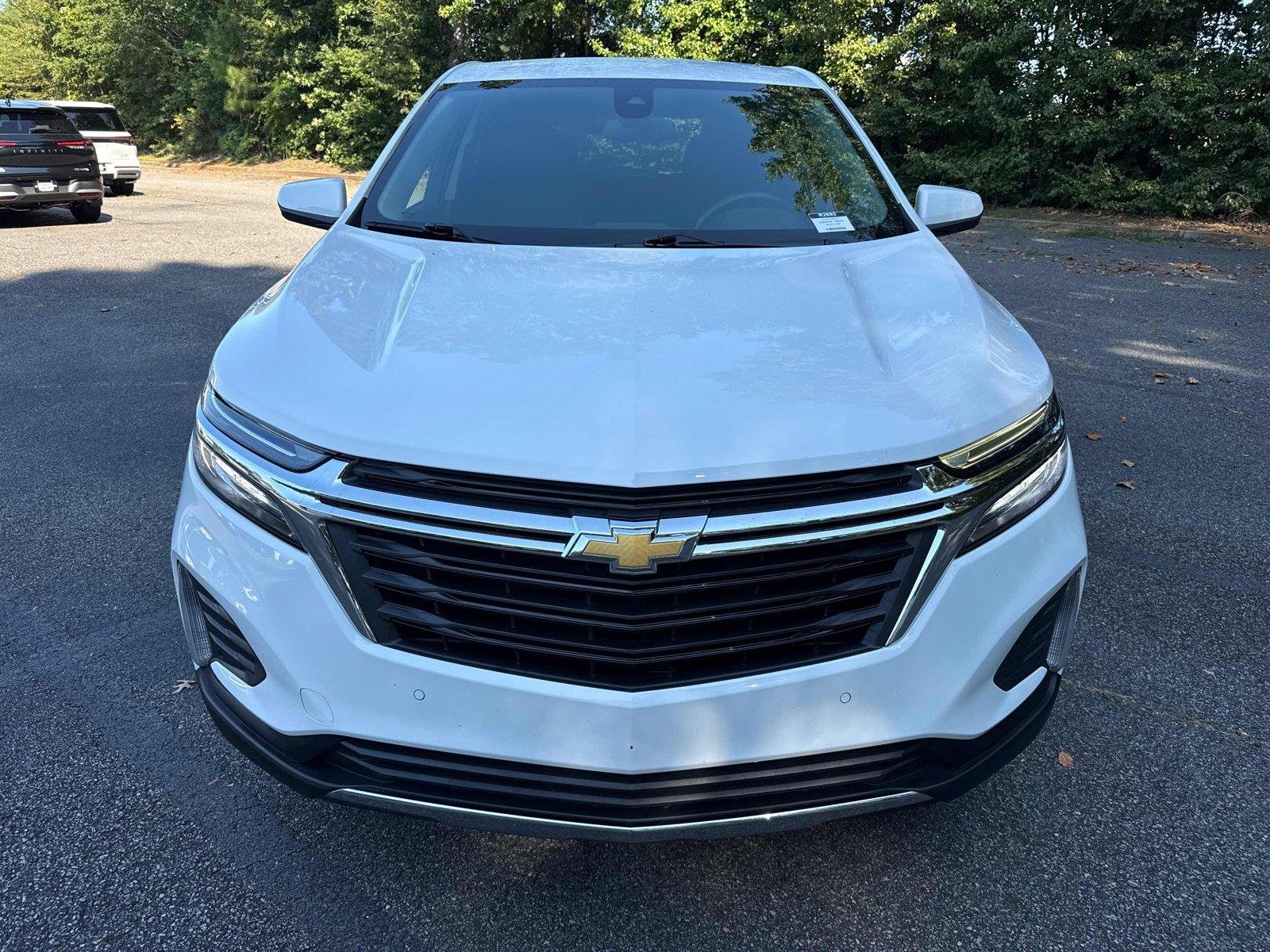 Used 2024 Summit White Chevrolet LT image 2