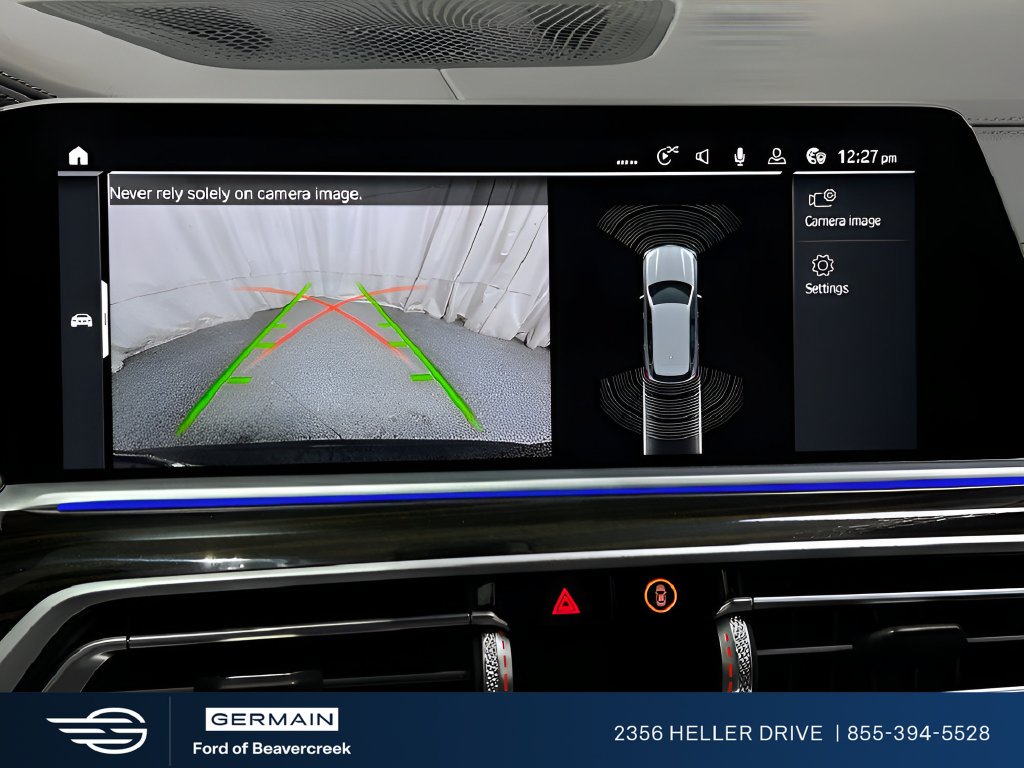 Used 2021 Black Sapphire Metallic BMW xDrive40i image 17