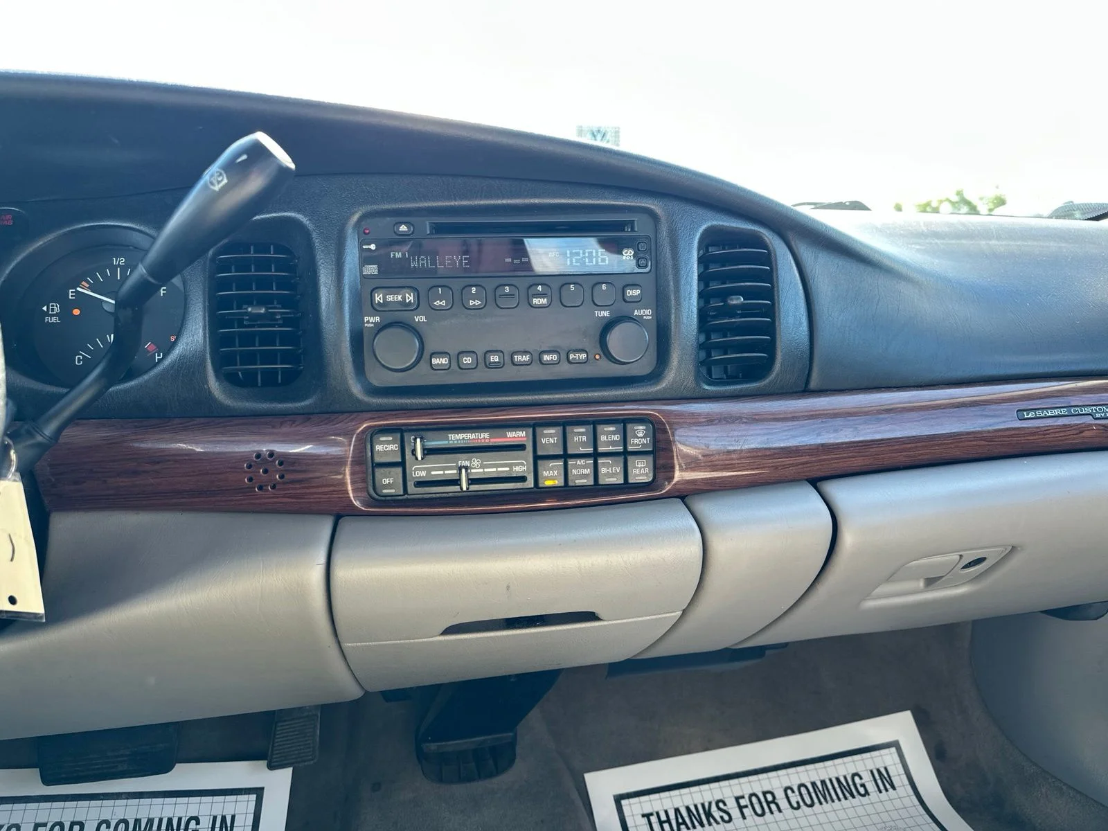 Used 2005 White Buick Custom image 50