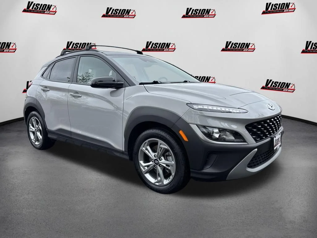 Used 2023 Silver Hyundai SEL image 11