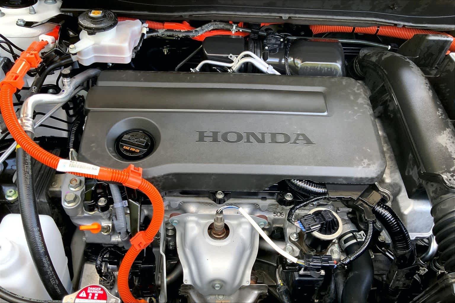 Used 2025 Platinum White Pearl Honda Sport image 31