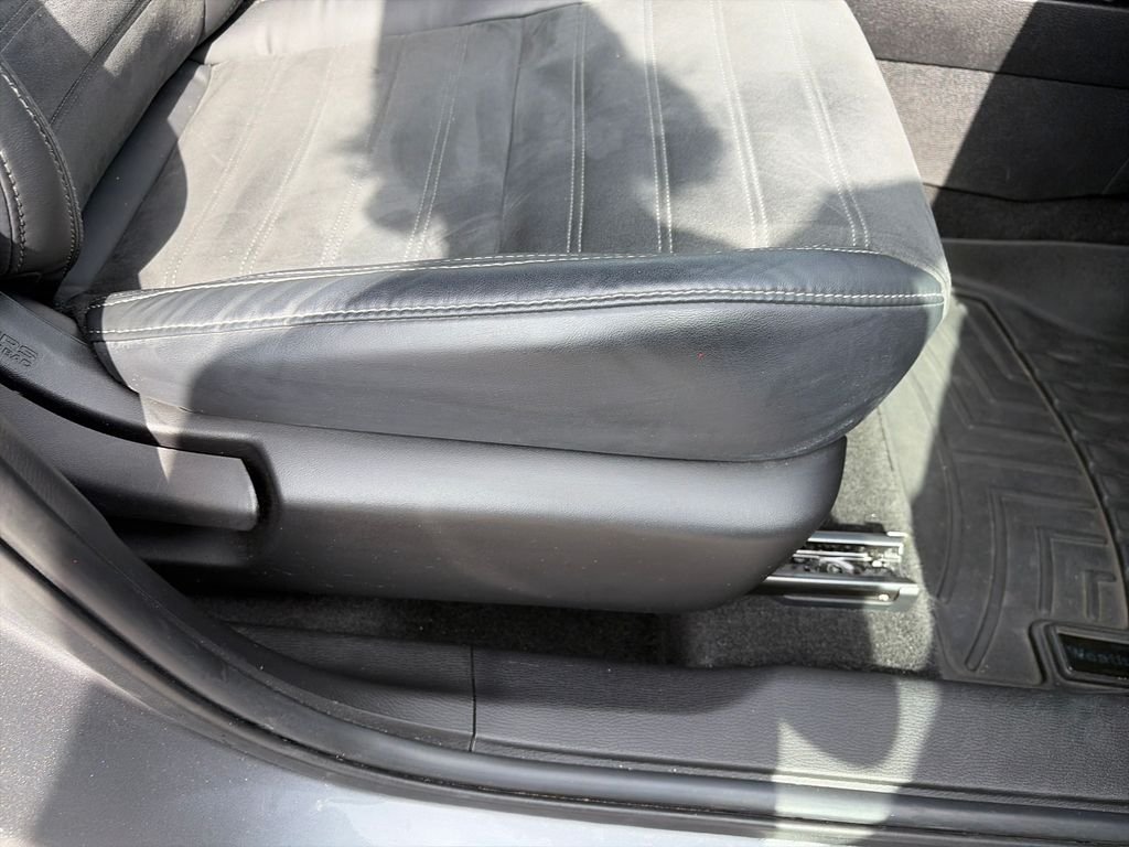Used 2022  Mitsubishi Black Edition image 34