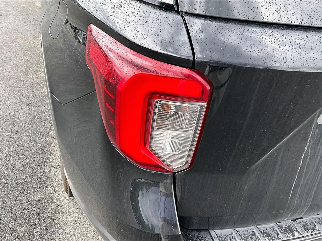 Used 2022 Black Ford ST-Line image 33
