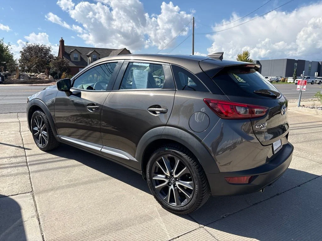 Used 2018 Silver Mazda Grand Touring image 7