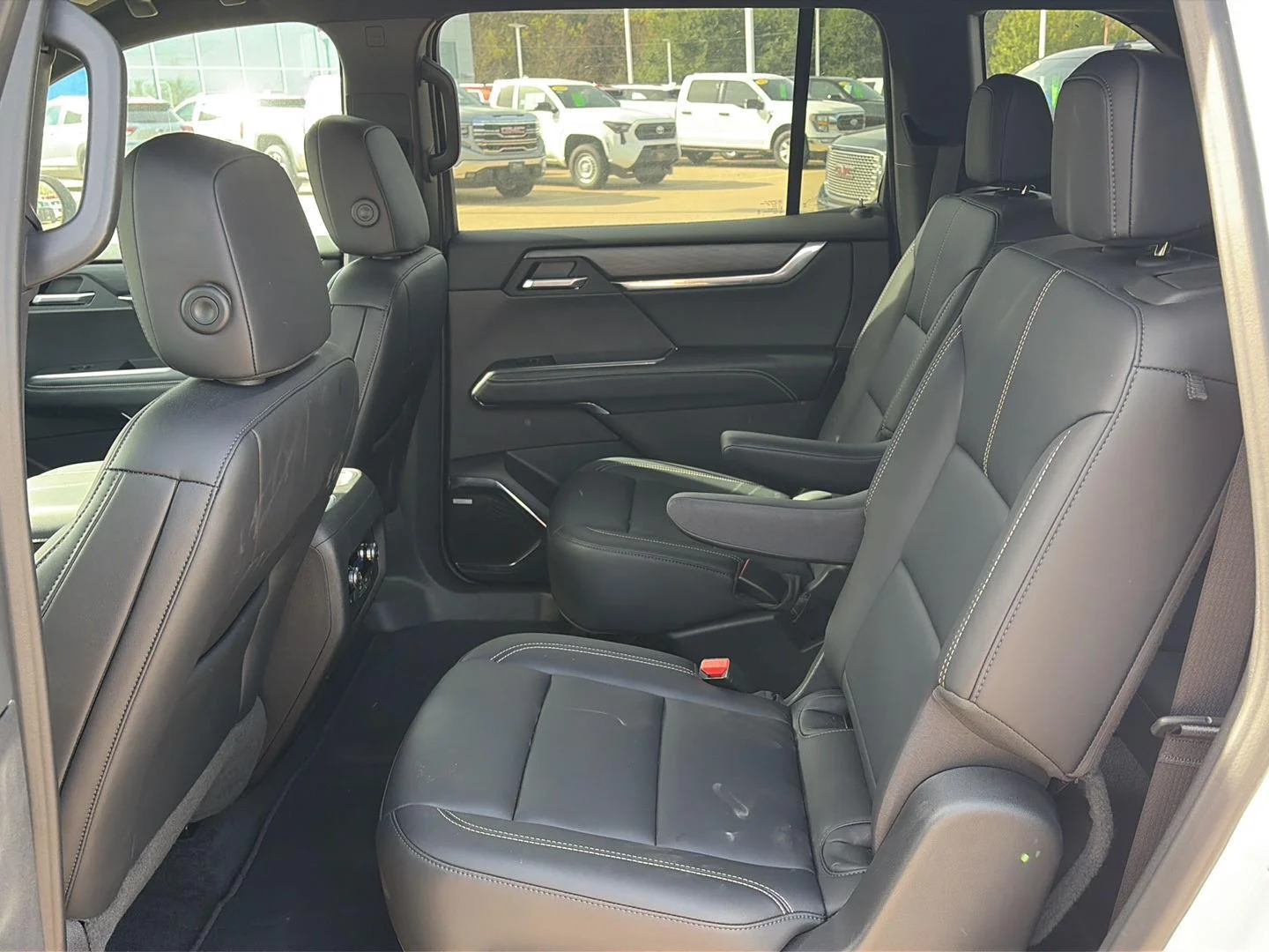Used 2026 Summit White GMC Elevation image 20