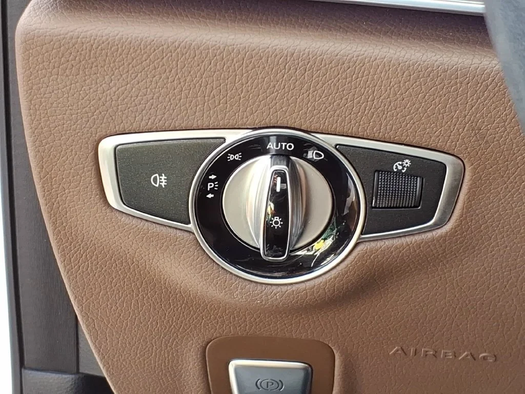 Used 2019 White Mercedes-Benz E 450 image 23